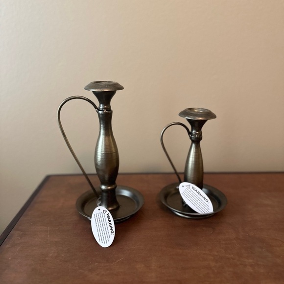 Vintage Style Set of 2 Candlesticks (NWT) - Picture 2 of 5